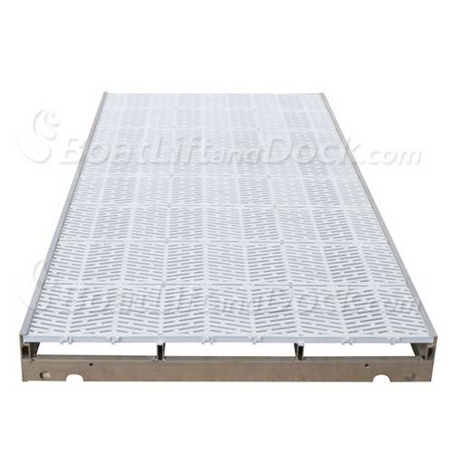 Max 4 x 8 White Sure-Step Lochdock Section