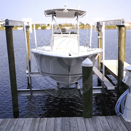 9,000 lb Aluminum Four Post Pile Mount Boat Lift w